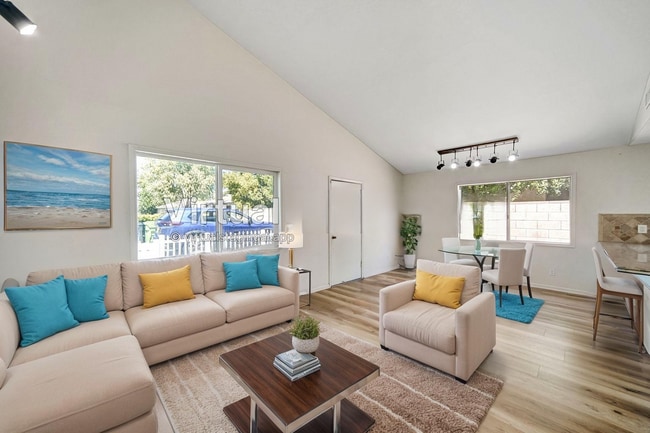 Photo - 7134 Yarmouth Ave