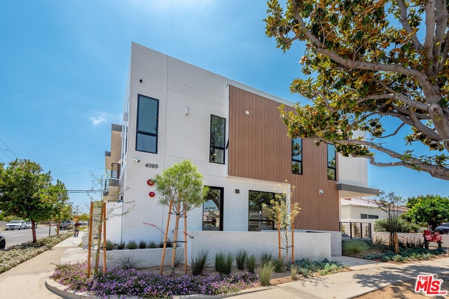 Photo - 4095 Sawtelle Blvd