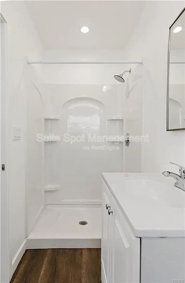 Photo - 554 N Cambridge St