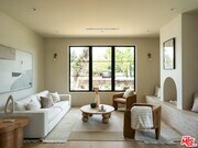 Photo - 11748 La Maida St