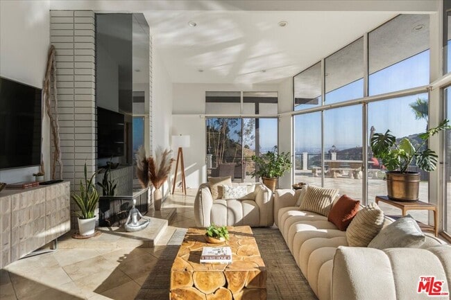 Photo - 6530 Lakeridge Rd