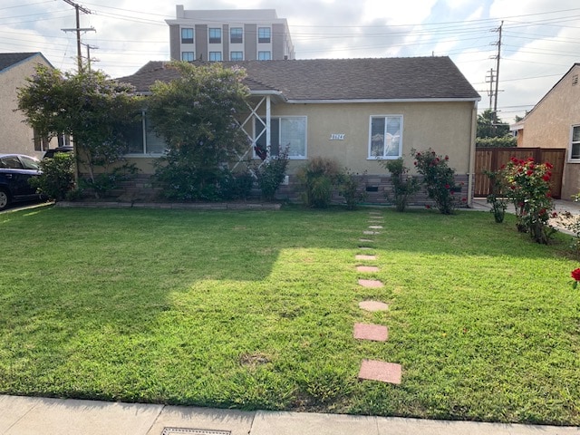 Photo - 8624 Lilienthal Ave