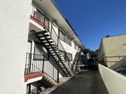 Photo - Drew St Apts