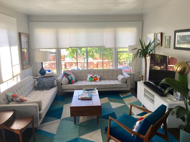 Building Photo - 514 N Van Ness Ave Unit 3