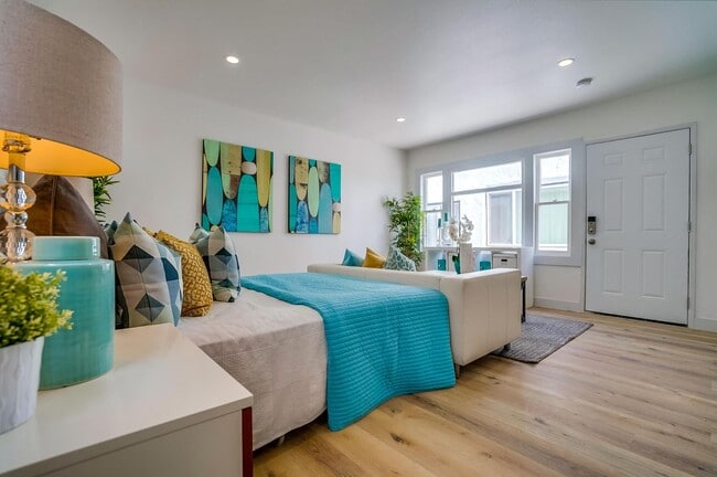 Photo - 1208 Daisy Ave Unit 07