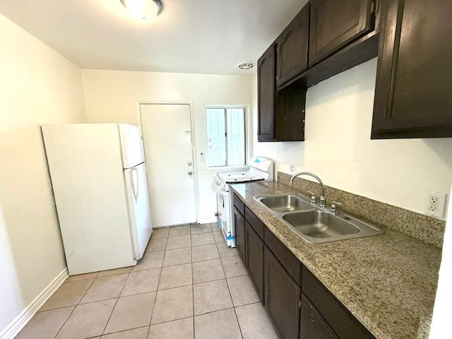 Photo - 1850 Henderson Ave Unit 1850B