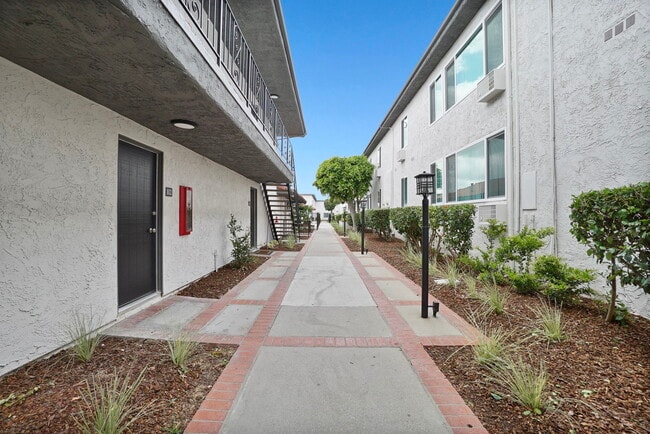 Photo - Tierra Del Sol Apartments