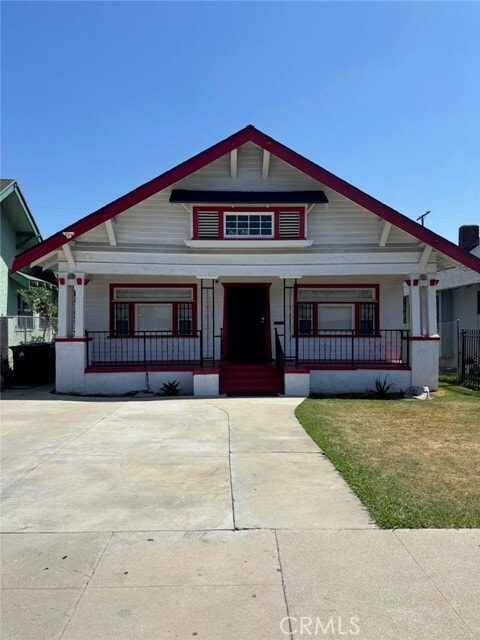 Photo - 820 W 55th St House