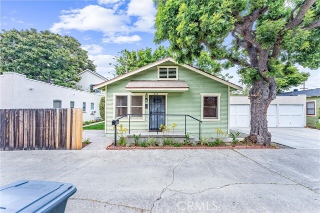 Photo - 219 N Center St