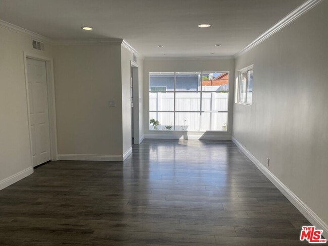 Photo - 6644 Atoll Ave