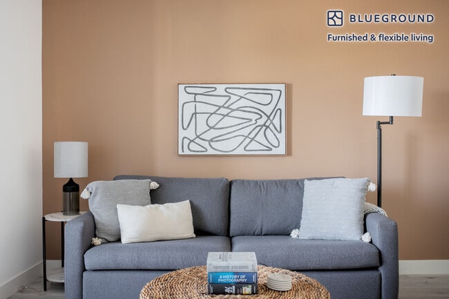 Photo - 11701 Gateway Blvd Unit FL5-ID1104