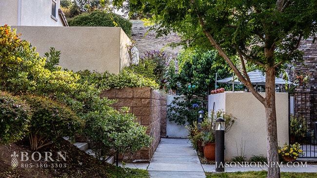 Photo - 41 Secret Hollow Ln Townhome