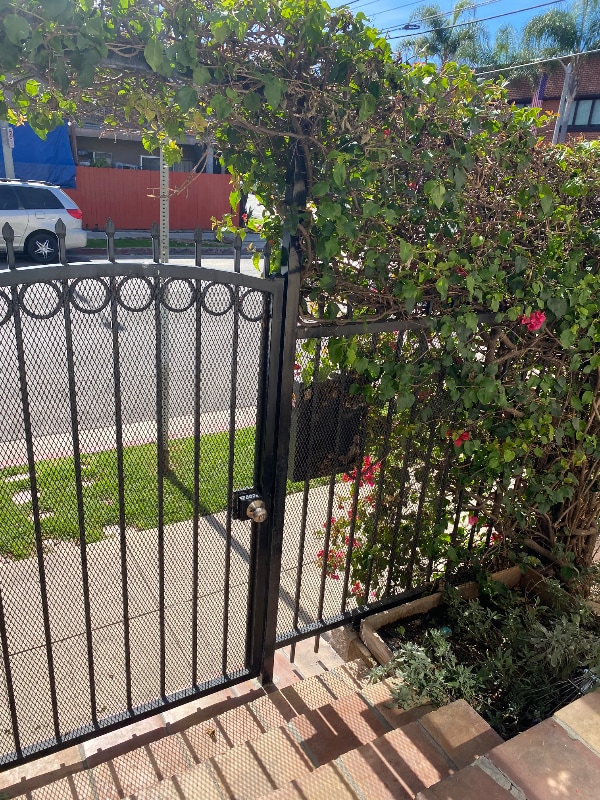 Building Photo - 6071 Lexington Ave