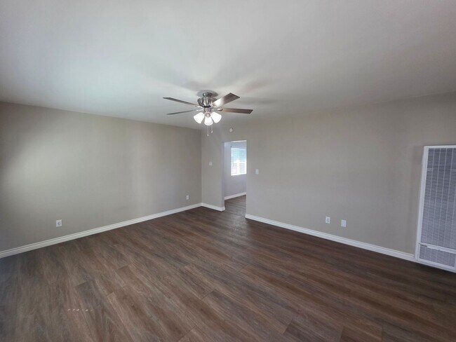 Photo - 1006 California St Unit B