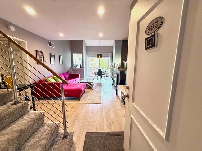 Building Photo - 14302 Summertime Ln Unit Lakeside Village Condo