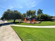 Photo - 836 Cisco St S