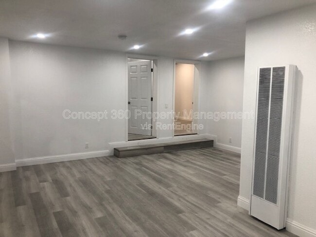 Photo - 1327 W Parade St