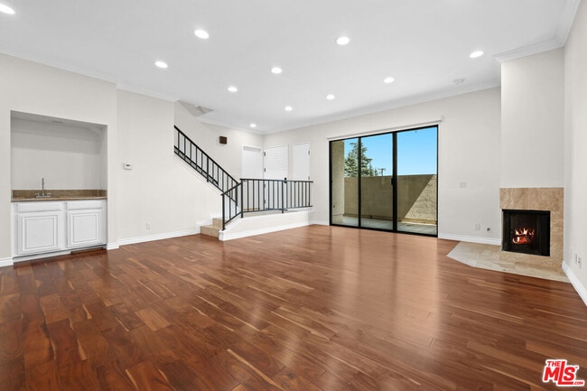 Photo - 2312 Century Hill