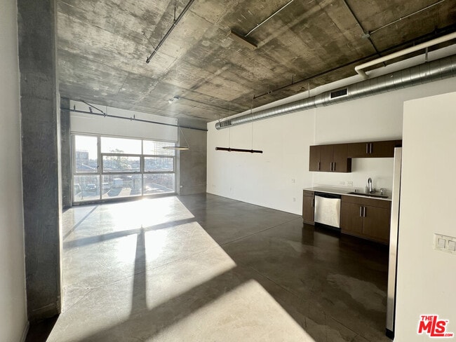 Photo - 510 S Hewitt St Condo Unit 510