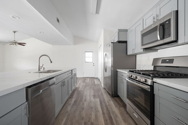 Photo - 5288 Manhasset Dr