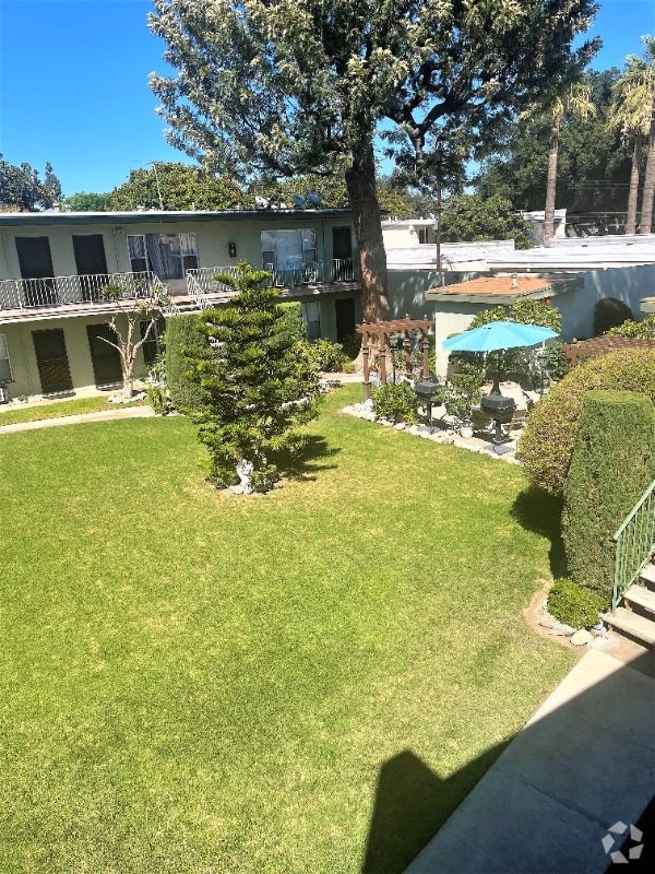 Building Photo - 146 S Princeton Ave Rental