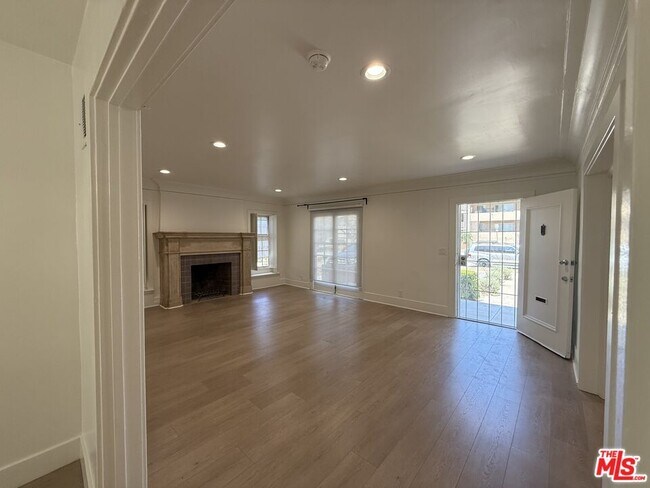 Photo - 830 S Norton Ave