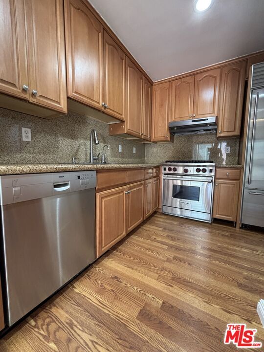 Photo - 10574 Sunland Blvd