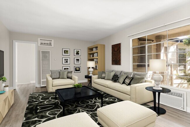 Photo - Colonial Manor Apartments