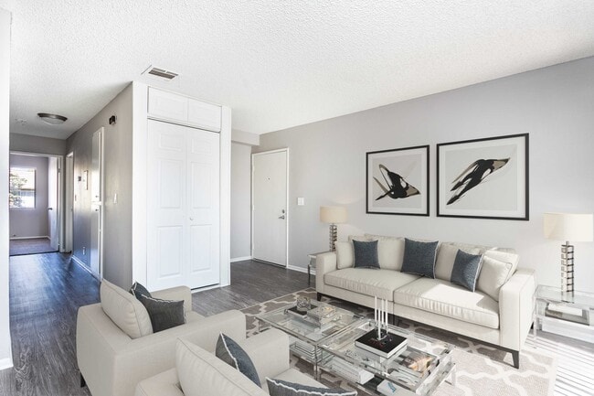 Photo - Sierra Vista Apartments