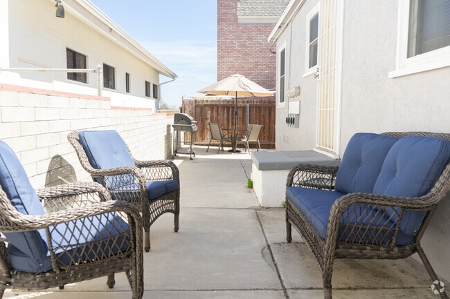 Building Photo - 3122 Cañon St Rental