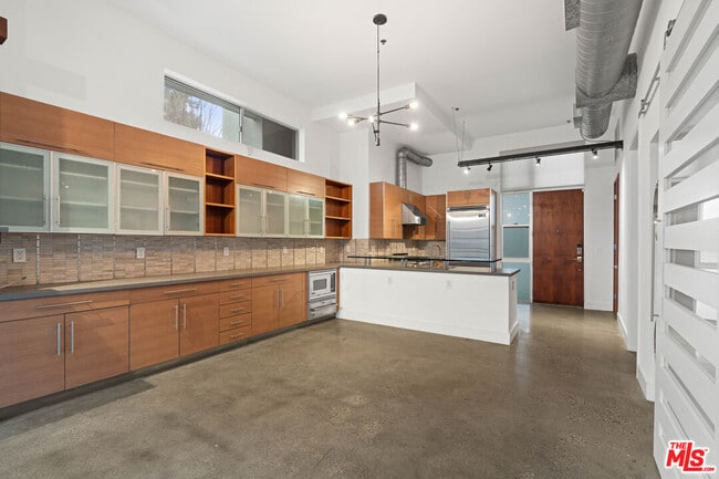 Photo - 1152 N La Cienega Blvd Condo Unit 101