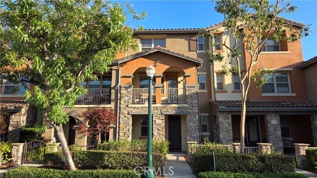 Building Photo - 620 Asbury Dr