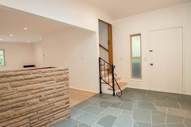 Photo - 3 Bedroom 2 Bathroom Home in Mission Canyon