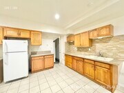 Photo - 1023 Larch St Unit 4