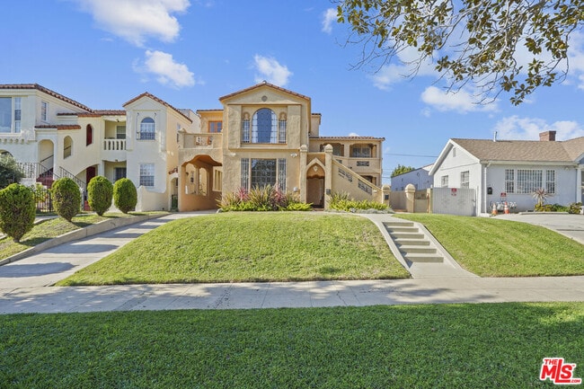 Building Photo - 1143 S Rimpau Blvd