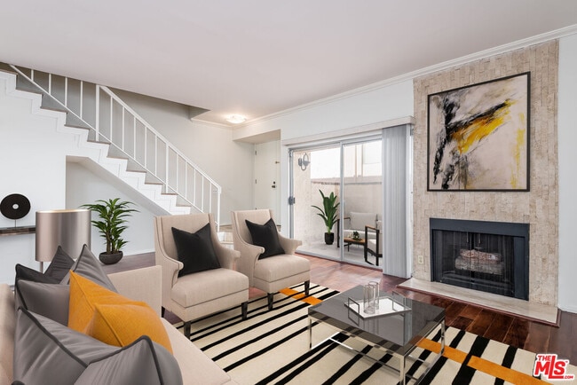 Photo - 5139 Balboa Blvd