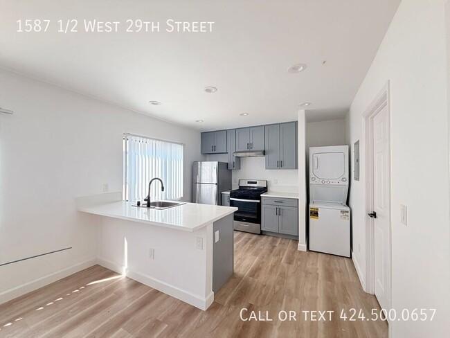 Building Photo - 1587 1/2 West 29th Street-