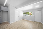 Photo - 13840 Community St