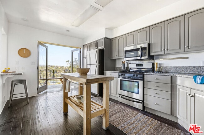 Photo - 1850 San Jacinto St