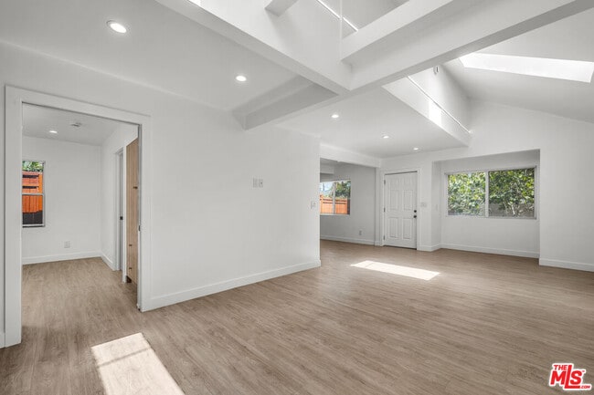 Photo - 825 San Miguel Ave