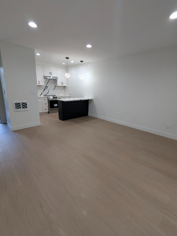 Photo - 11030 Moorpark St Unit A21