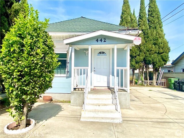 Building Photo - 442 W Sepulveda St Rental