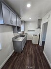 Photo - 260 W 18th St