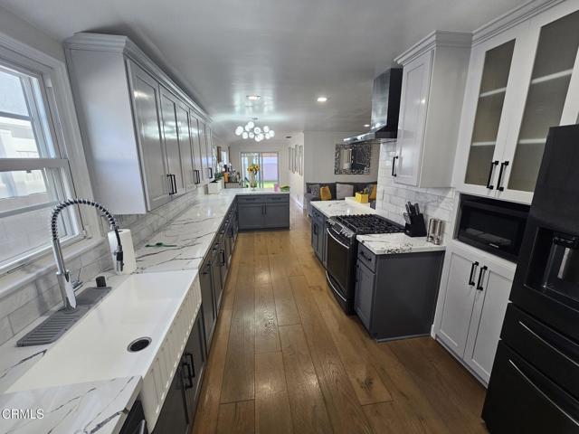 Photo - 1700 N Pass Ave