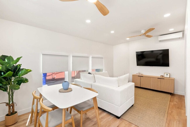Photo - 362 Gravilla St Unit SI ID1625731P