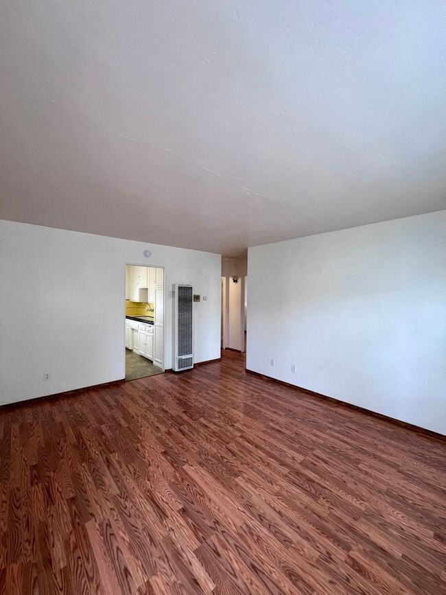 Photo - 4720-34 Wilson Ave Unit 4728 1/2