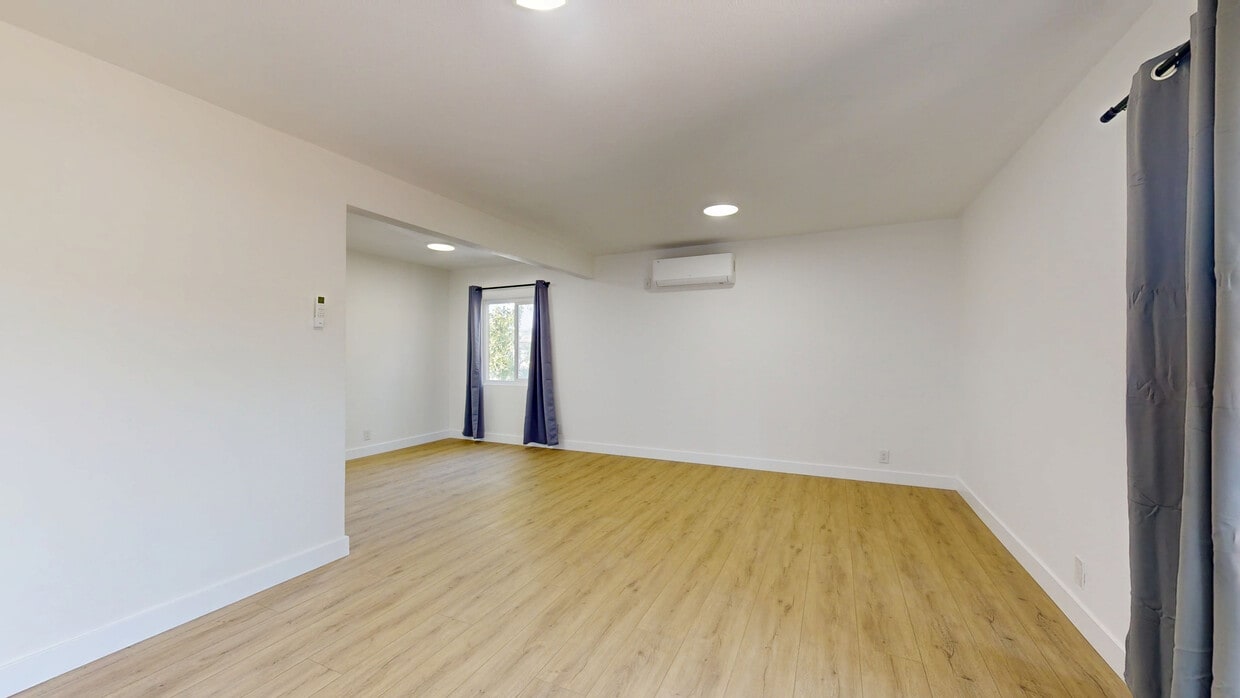 3D Tour - 1623-1629 S Walnut St Apartments