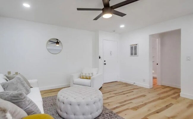 Building Photo - "Charming 1-Bedroom San Diego Retreat with... Rental