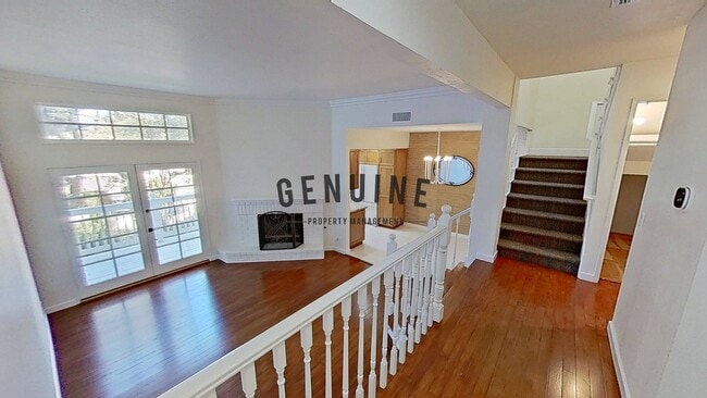 Spacious 2 Story 3Bd 2.5Ba Townhome - Spacious 2 Story 3Bd 2.5Ba Townhome