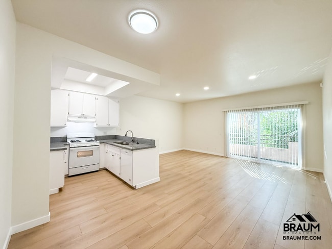 Photo - 11459 Collins St Unit 202